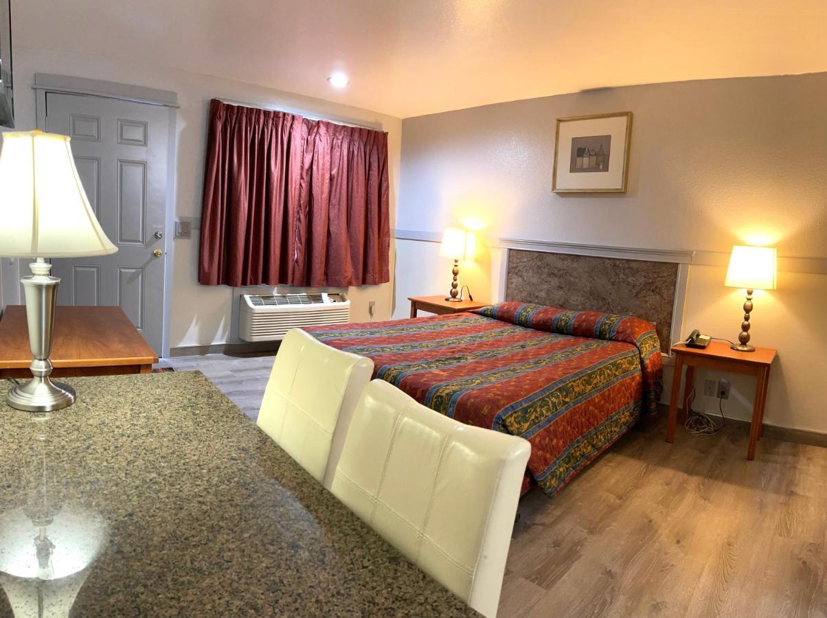 إدموندز Emerald Best Motel المظهر الخارجي الصورة